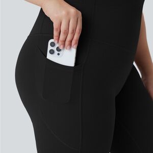 Women’s HALARA Black Leggings with Side Pocket